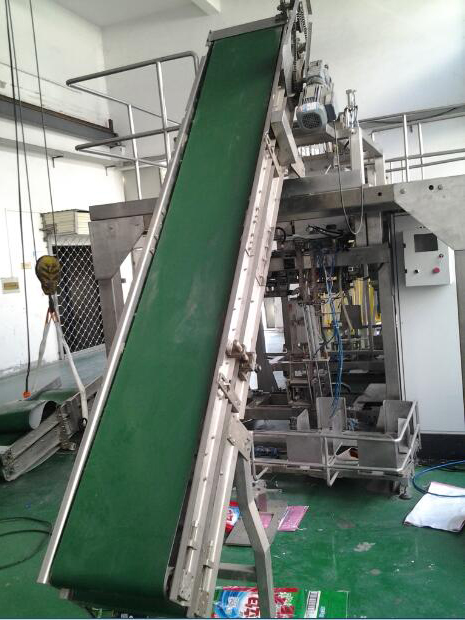secondary packaging machine , baling machine for plastic pouch and pp woven bags 1